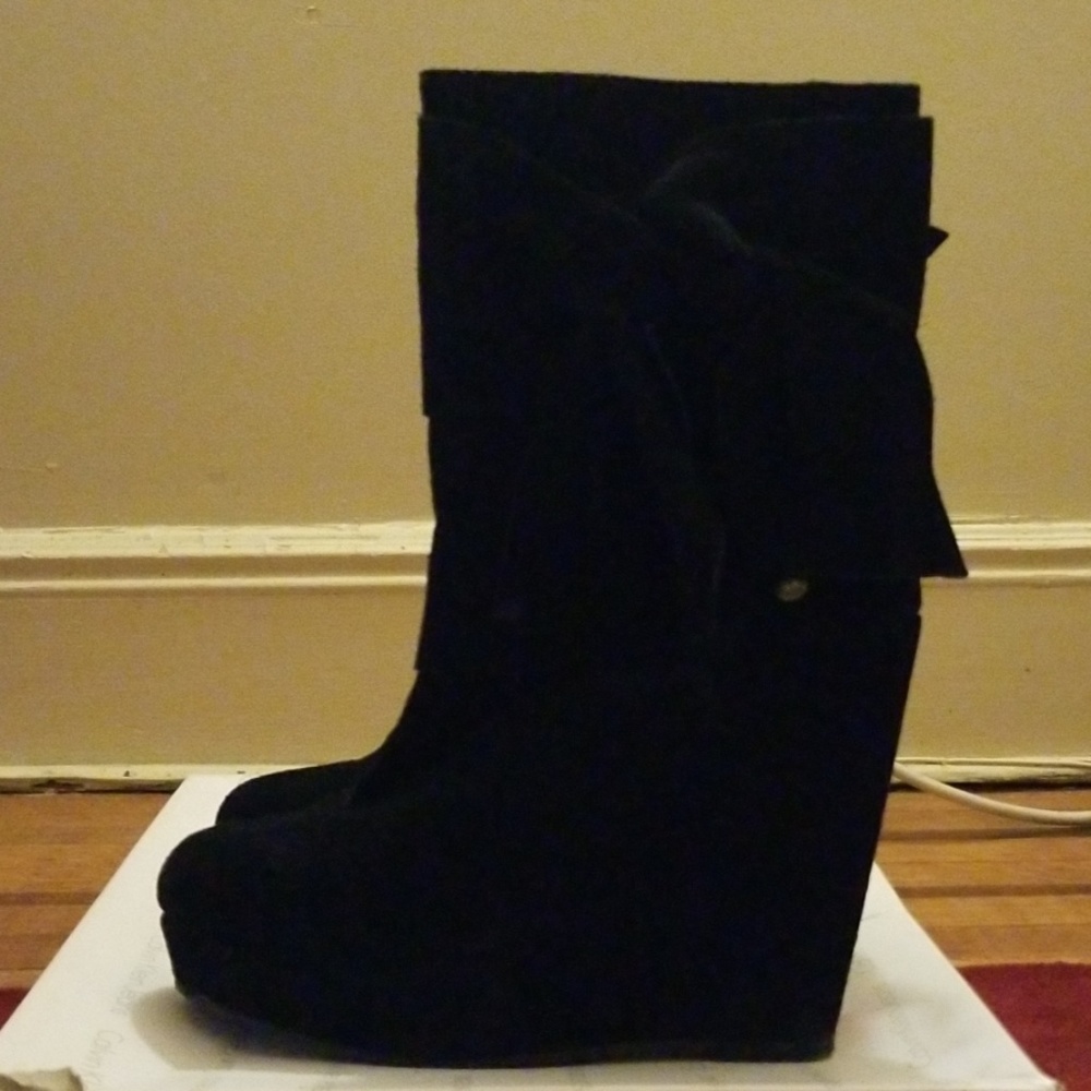 Calvin Klein Harper Suede Wedge boots